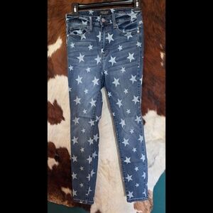 Star-Patterned Blue Jeans